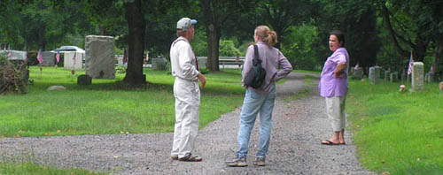 Photo: Troy, Mary Lou, and Elizabeth near the Council Oak